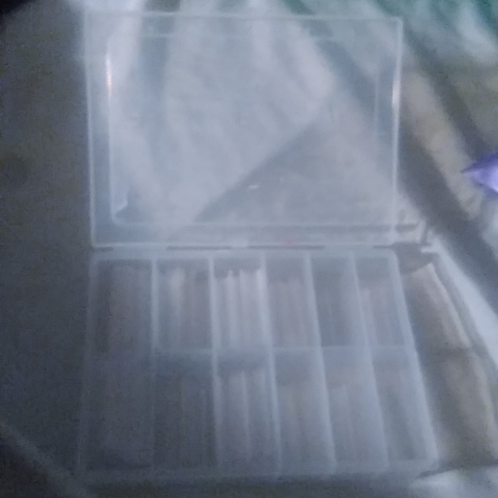 Clear Nail Tips - Picture 2 of 3